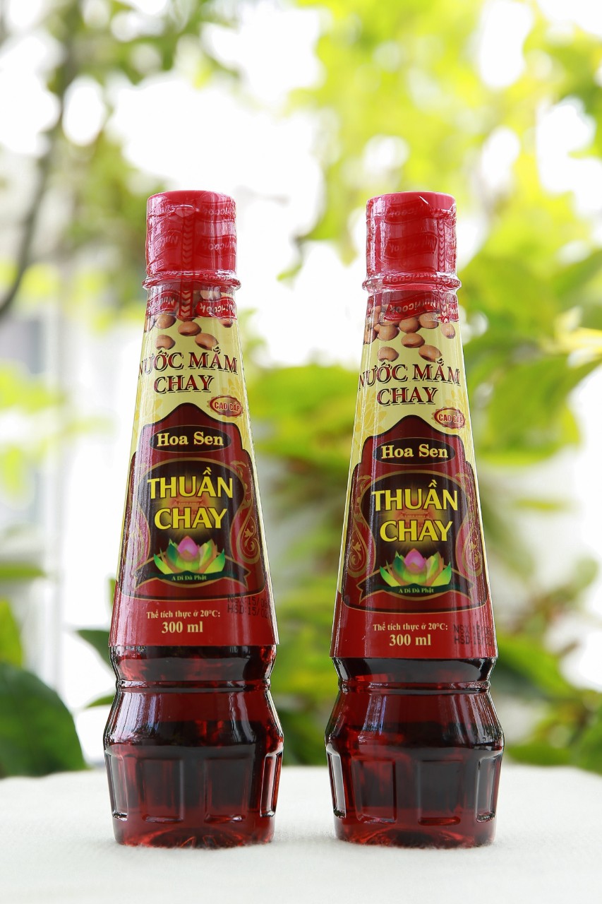 Nước mắm Nutri Thuần Chay Hoa Sen 300ml